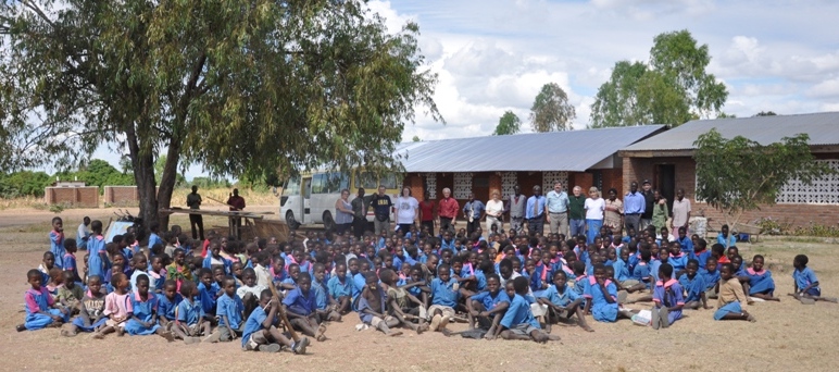 Blog-May10-schoolGroupshot